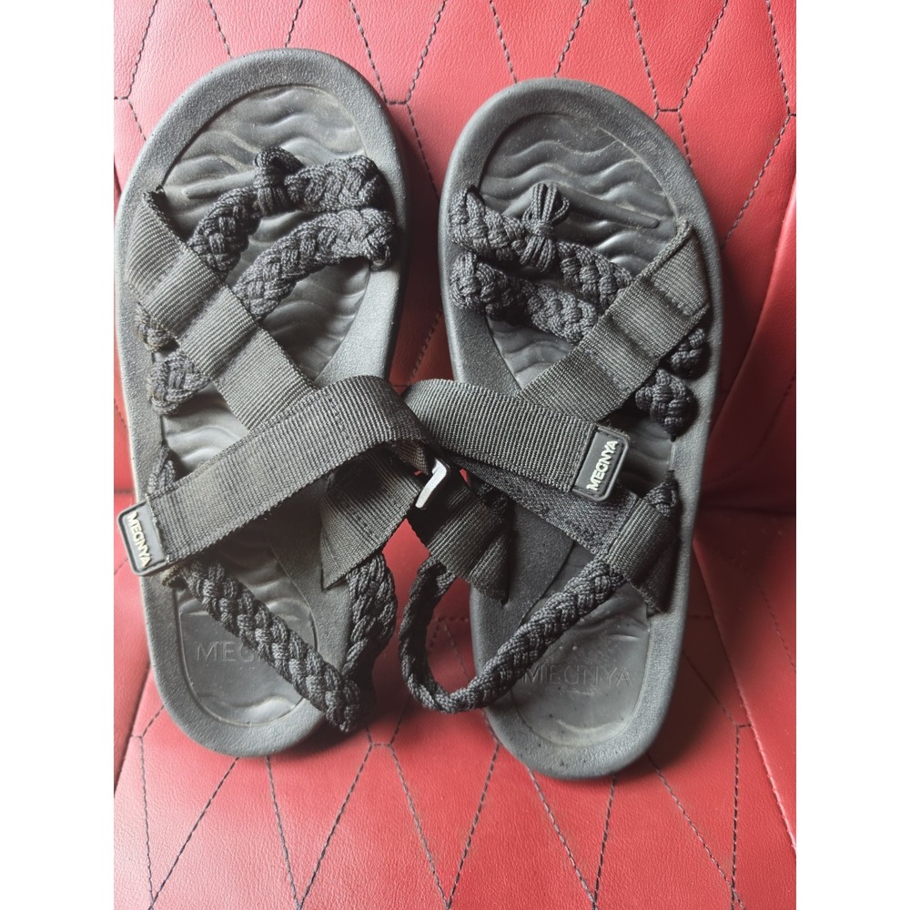 Megnya Womens Size 37/US 6 Black Comfortable Flat Hiking Walking Sandals
